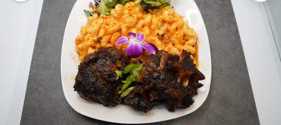 Oxtail dinner plate from Karried Away
